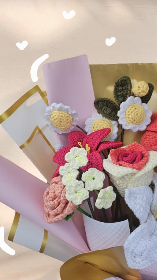 Pink crochet flower bouquet